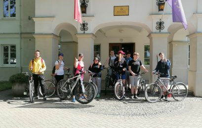 Velobrauciens uz Skaistkalnes karsta kritenēm
