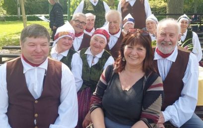 Mazzalvieši uzstājas Sēlijas tūrisma sezonas atklāšanā Staburagā