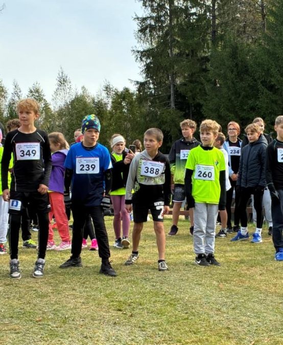 Mazzalves pamatskolas skolēni veiksmīgi startē sprinta sacensībās Neretā
