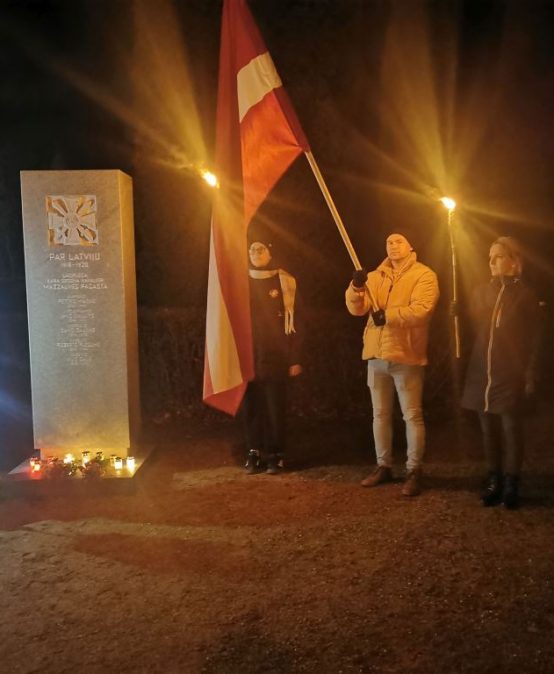 Godina Mazzalves Lāčplēšus