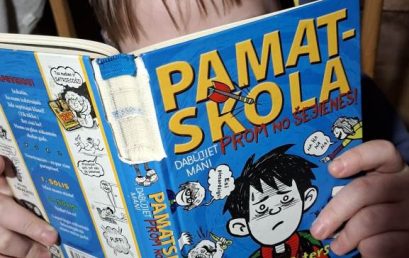 Sāc dienu ar lasīšanu skolā un pabeidz dienu ar lasīšanu mājās!