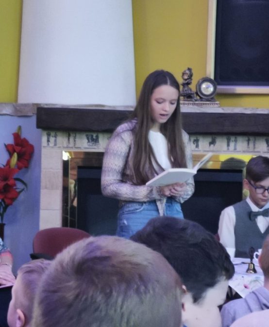 Oskaram un Elīnai labi rezultāti latviešu valodas un literatūras olimpiādē
