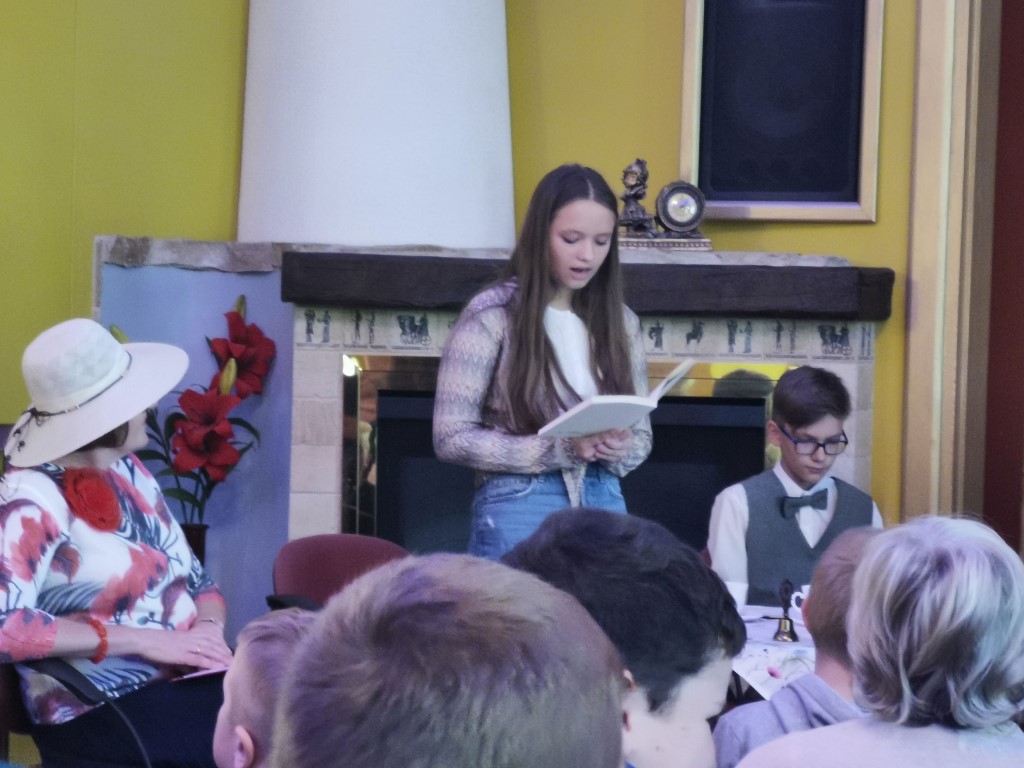 Oskaram un Elīnai labi rezultāti latviešu valodas un literatūras olimpiādē