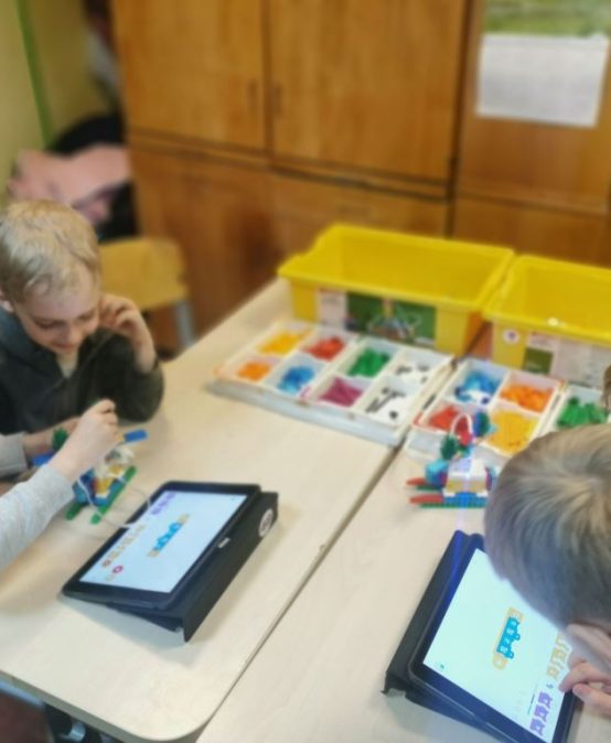 Pirmsskolēniem patīk robotika