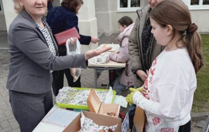 Skolēnu padome sarīko tirdziņu
