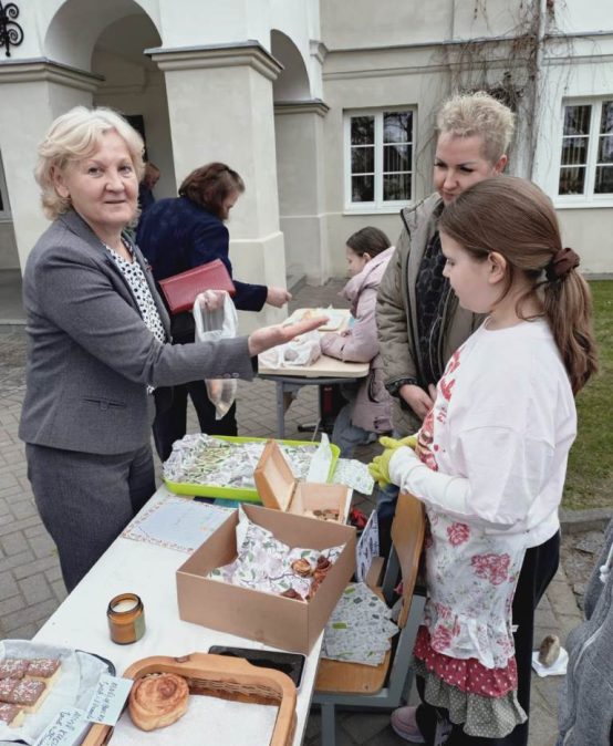 Skolēnu padome sarīko tirdziņu