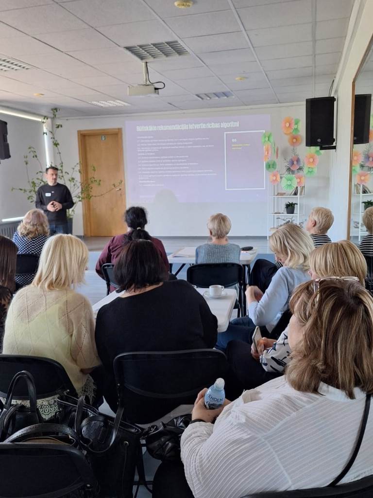 Projektā “Skola kopienā” mācās arī skolotāji