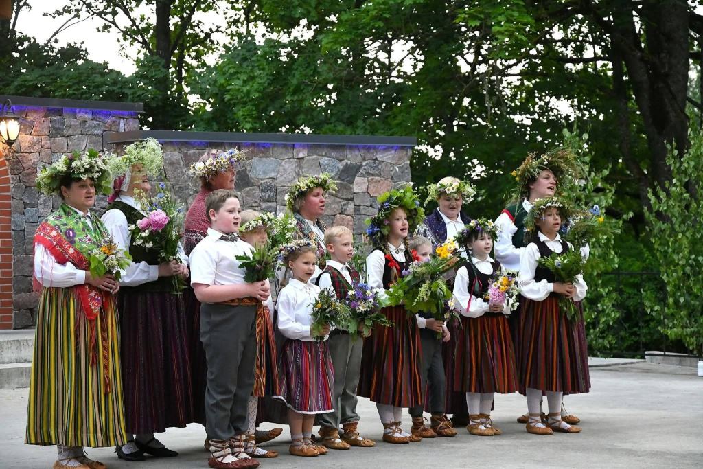 Apstiprināts biedrības “Ērberģietes” projekts  “Katram savu tautastērpu”
